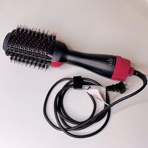 Revlon Salon One-Step Hair Dryer and Volumizer Hot Air Brush